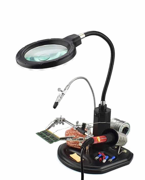 Soldering Helping Hand Station with LED Magnifier - منصة تلحيم مع مكبر ضوئي كبيرة الحجم